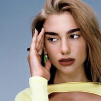 Dua Lipa traspasa fronteras: esto les regaló a sus fanáticos