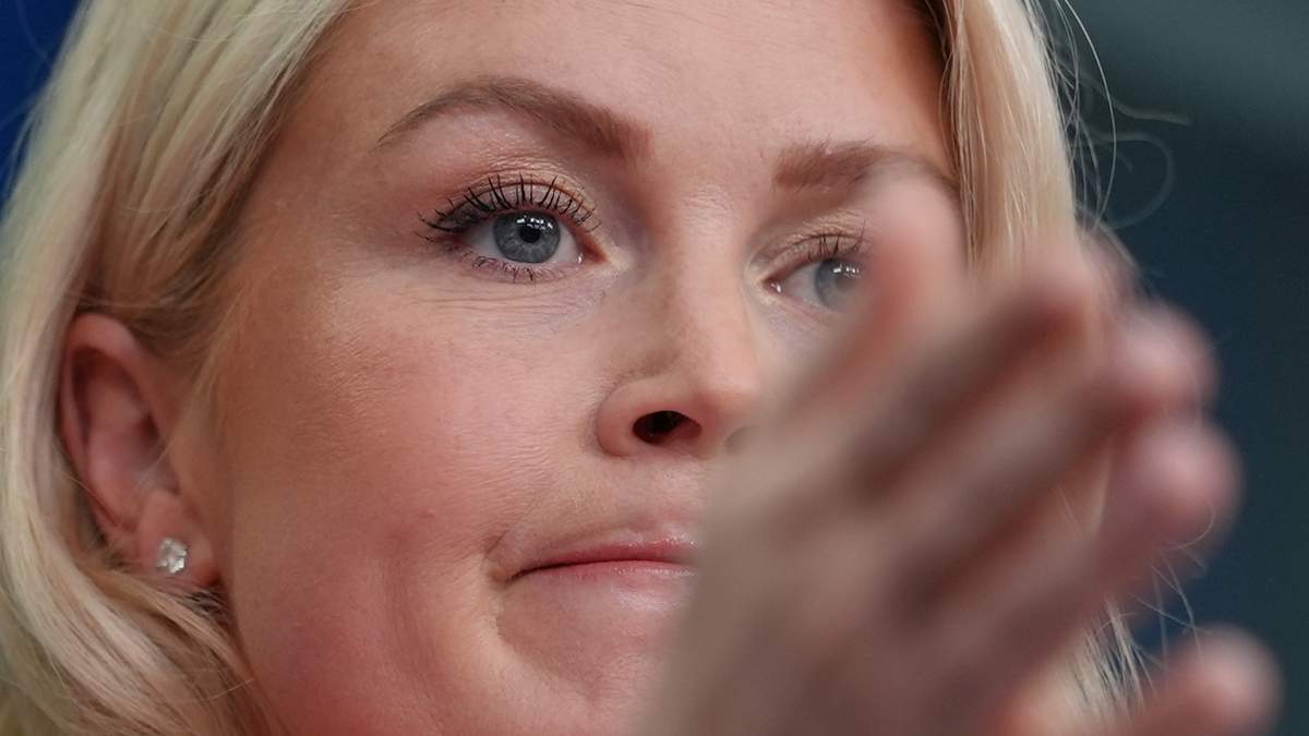 La vocera Karoline Leavitt