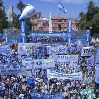 La CGT encabezó un acto en Plaza de Mayo: “Profundicemos el conflicto”