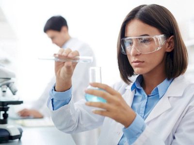 Jóvenes de Zapala, interesados en cursar las carreras de Ingeniería Química y Electrónica