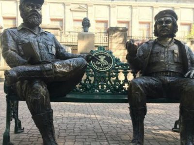 Rojo de la Vega responde a Sheinbaum por retiro de estatuas de Fidel Castro y "el Che" Guevara