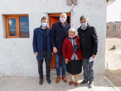 En un acto cargado de emoción, inauguraron una red de gas en Río Negro