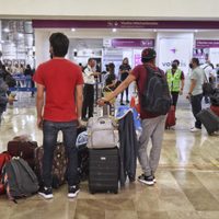 México y EU, 'en negociaciones' para flexibilizar frontera terrestre en junio
