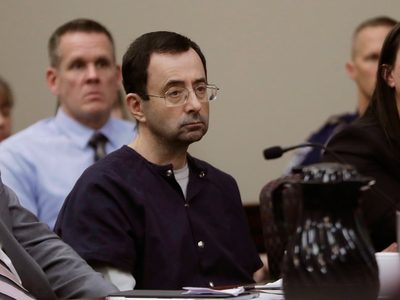 Víctimas de Larry Nassar presentan  demanda millonaria contra el FBI por no frenar abusos sexuales