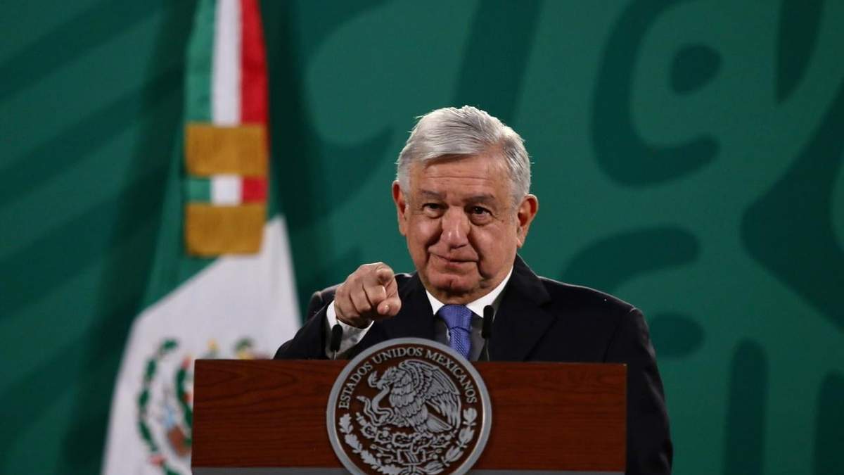 AMLO pidió a gobernadores y alcaldes garantizar elecciones limpias