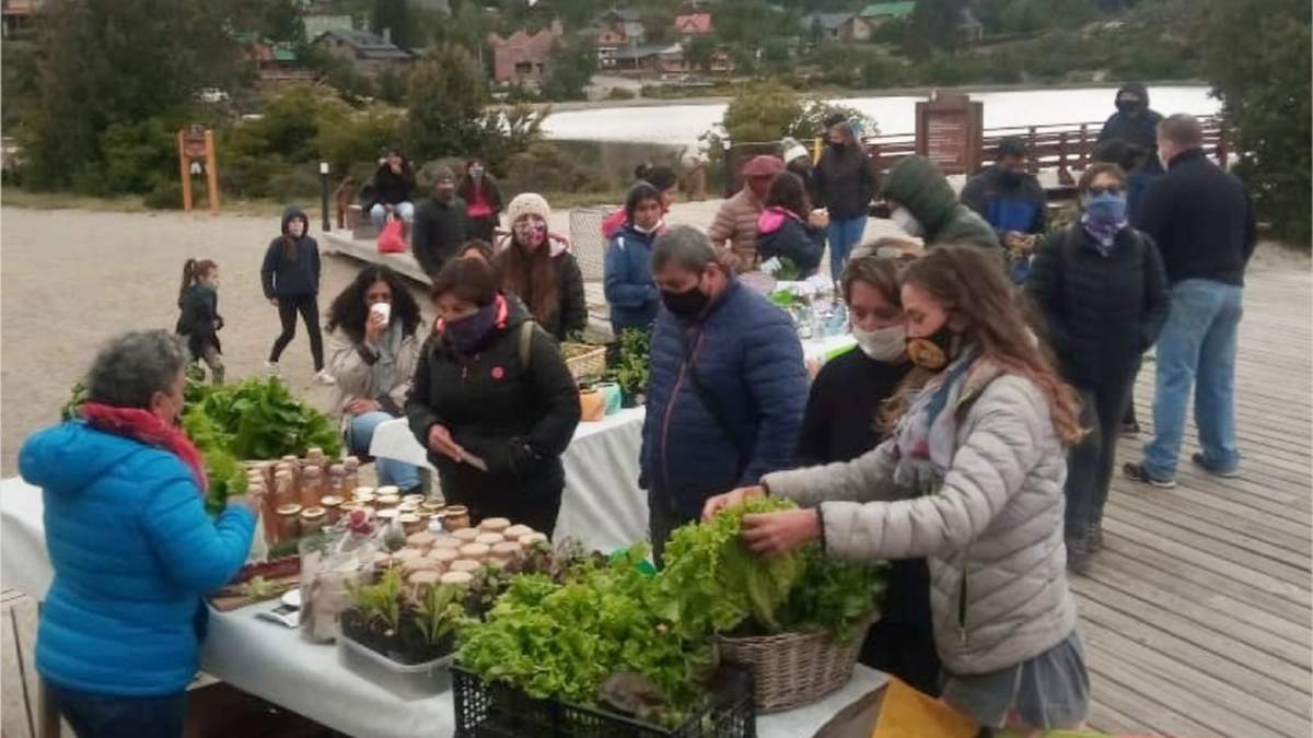 Gran repercusión obtuvo la ecoferia en Villa Pehuenia. Fuente: (Twitter)