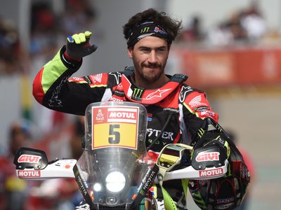 Rally Dakar 2021: Joan Barreda Bort ganó la Etapa 2 en motos y Benavides cayó al puesto 24