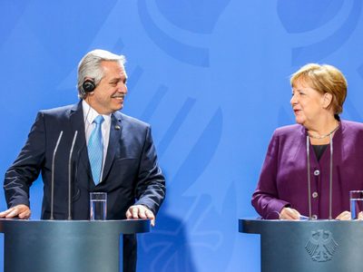 Alberto Fernández, Angela Merkel y la deuda externa