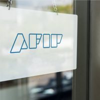 AFIP intimó a contribuyentes con cuentas en el extranjero y la suma asciende a 330.000 millones