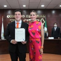 "Ahora sí empieza lo bueno", dice Samuel García tras recibir su constancia de mayoría