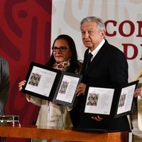 Con ausencia de nieto de Zapata "decepcionado" de la 4T, AMLO conmemora centenario luctuoso del caudillo