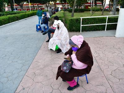 En un día, 95 muertos y 15 mil 738 nuevos contagios por covid-19