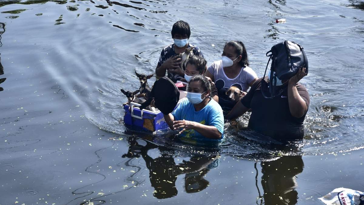 Fuertes inundaciones en el Golfo de México. Fuente: (Twitter)
