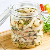 La receta de la abuela: no te pierdas estos secretos para hacer las mejores berenjenas al escabeche