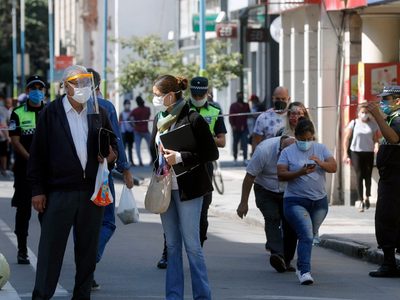 Más provincias se rebelaron al decreto presidencial y no volverán a fase 1