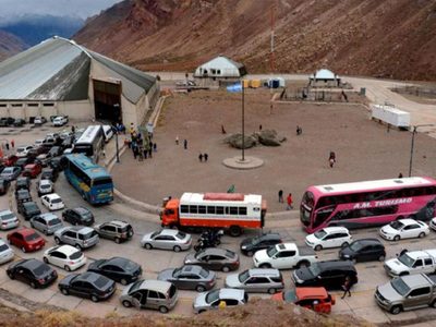 Grupo comando asaltó a mendocinos que iban de compras a Chile