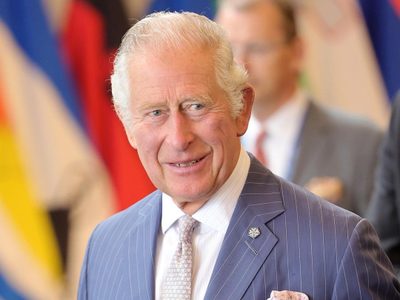 El príncipe Carlos y su ascenso al trono tras décadas a la sombra de Isabel II