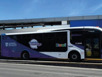 Suspenden servicio de la ruta troncal de Chihuahua por marcha para desaforar a Maru Campos