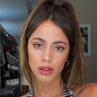 ¡De bucaneras y moño! Tini desarma a sus followers en una sola toma. ¡LINDA!