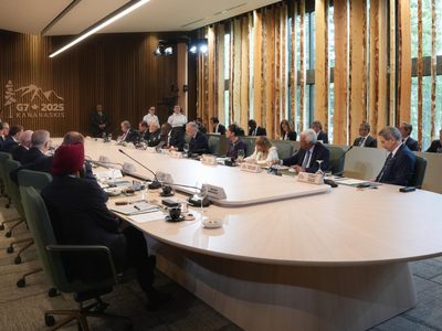 Sheinbaum propone Cumbre Mundial por el Bienestar; aboga en el G7 por migrantes
