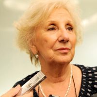 Negacionismo: Carlotto exige penalizar "la destrucción, el ocultamiento y la forma de expresarse"