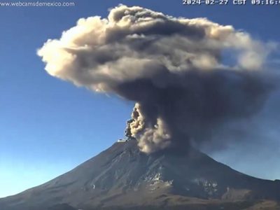 ¡Toma tus precauciones! “Despierta” el Popocatépetl y se cancelan algunas operaciones en el AICM