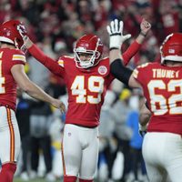 Los Chiefs ganan su noveno título consecutivo del Oeste de la Conferencia Americana