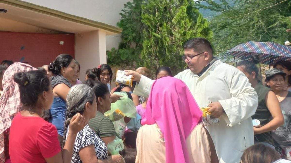 El sacerdote Filiberto Velázquez, director del Centro de atención a víctimas Minerva Bello en Chilpancingo, Guerrero