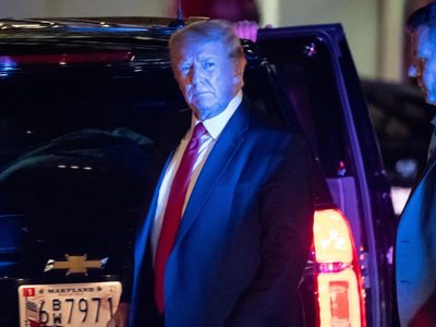 El FBI habría buscado documentos secretos de armas nucleares en la casa de Donald Trump