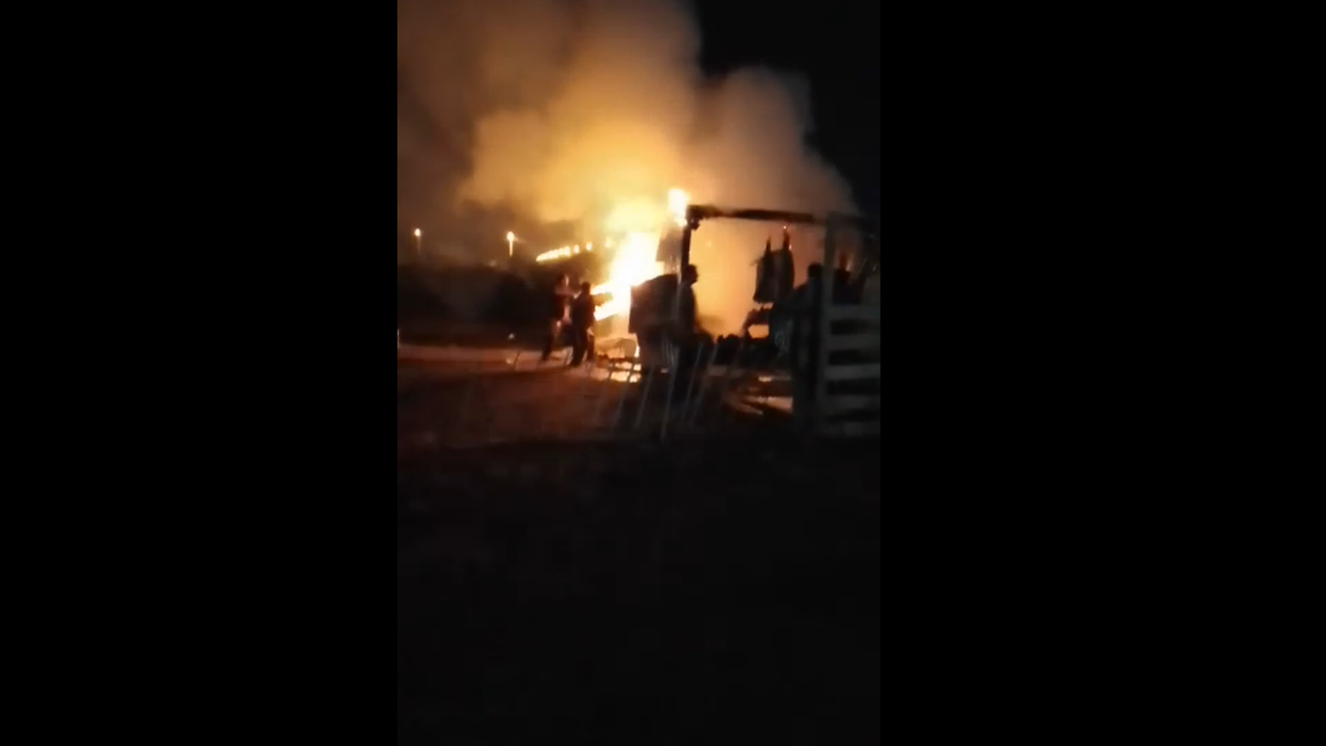 El fuego arrasó con una casilla en el sector El Trébol. Fuente: (Minuto Neuquén)