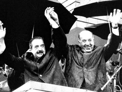 Zapala: reconocimiento al presidente Raúl Alfonsín y al gobernador Felipe Sapag