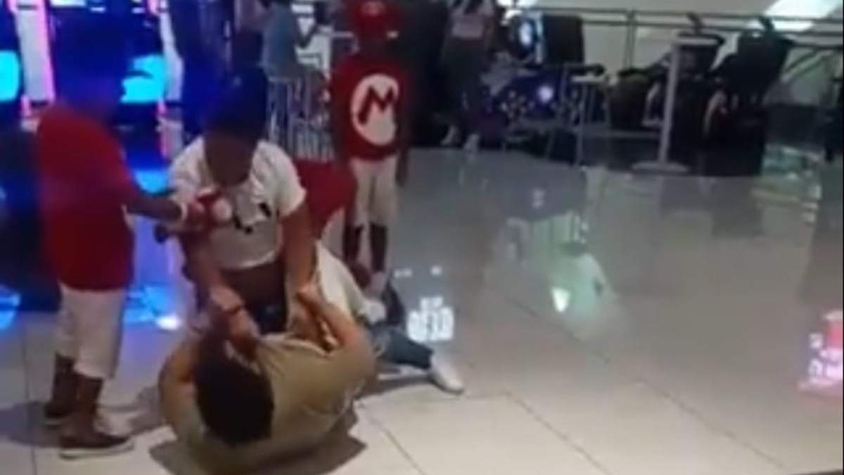 La pelea entre los dos hombres