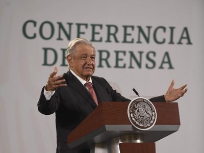 Hay que "reconocerles que dan la cara", dice AMLO sobre visita de líder de Vox