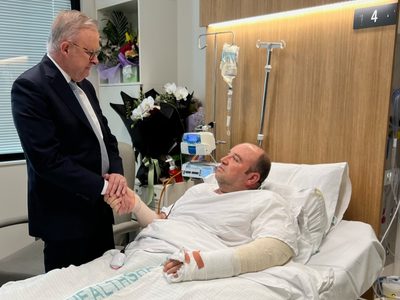 Llueven donaciones al sirio que frenó a uno de los atacantes en Australia (Video)