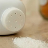 Talco para pies casero y natural: no gastes de más y prepará esta fórmula efectiva y fácil