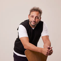 En exclusiva, Ariel Staltari nos cuenta todo sobre el gran estreno de su unipersonal “Agotados”