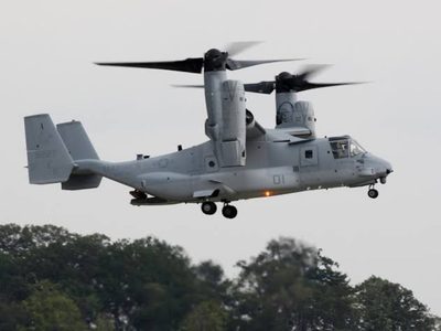 Mueren cinco marinos de EU en accidente aéreo en California