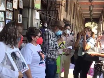 Calderón, Peña y AMLO están del lado de criminales, no de víctimas, acusa Sicilia