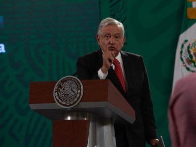 AMLO admite reunión con ministros de la Corte y explica la razón