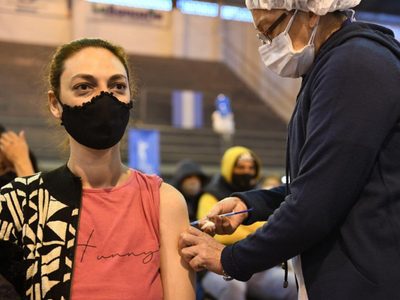 Carla Vizzotti habló de la posibilidad de que la vacuna contra el coronavirus sea obligatoria