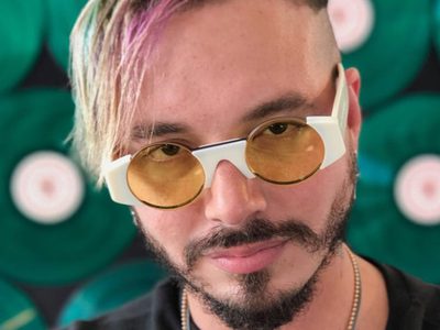 “La escondió para ganar fama”: fuertes acusaciones persiguen a J Balvin. ¿Ocultó parte de su vida?