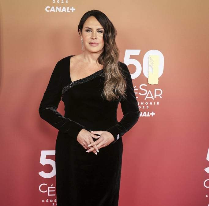 Karla Sofía Gascón en la alfombra roja de los Cesar
