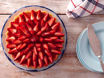 Tarta de frutillas sin harina con crema y dulce de leche: una bomba de sabor que vas a amar para el antojo dulce