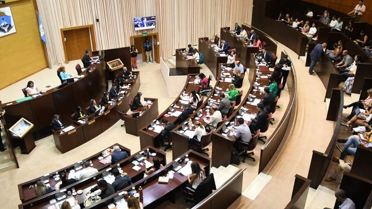 La normativa establece un sistema de sanciones para los casos de incumplimiento. Fuente: (Legislatura de Neuquén)