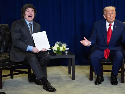 Milei busca alivio económico en crucial reunión con Trump en la Casa Blanca