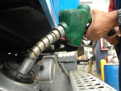 ¡Nada cambia! Kulfas afirmó que los combustibles "van a mantener el mismo precio"