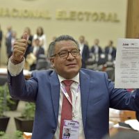 Morena arma estrategia nacional para la defensa de cargos de elección popular