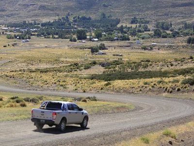 Murió un joven en una camioneta que derrapó y volcó a pocos kilómetros de El Huecú