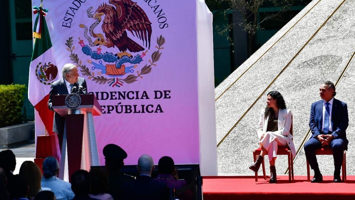 AMLO durante el 86 Aniversario de la Expropiación Petrolera