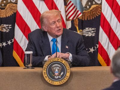 Aseguran que Trump planea reunirse con Putin y Zelenski